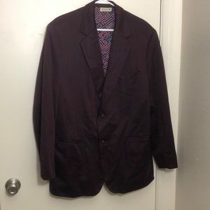 Gorgeous burgundy Mahira’s suit jacket